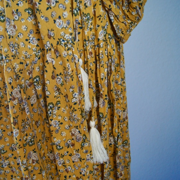 GiGio Floral Wrap Dress Women's Size S Boho NWT - Picture 3 of 10